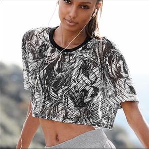 Victoria’s Secret sport mesh crop top